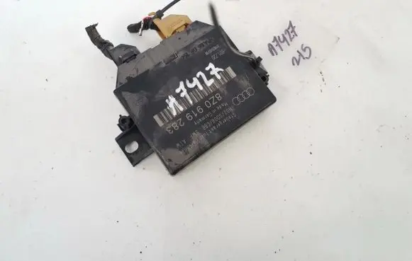 Audi A6 S6 C5 4B Parking PDC control unit/module 8z0919283 131102s