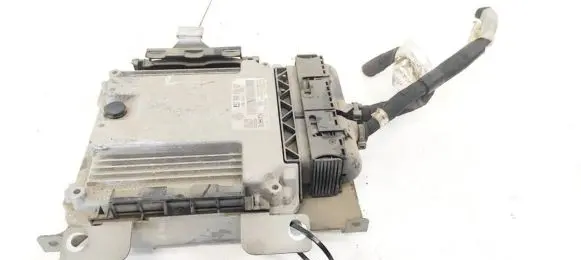 Volkswagen Touran I Engine control unit/module 03G906015CD 0281011945