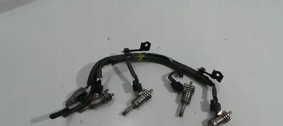Lexus IS III XE30 Fuel Injector clamp holder 2325031120