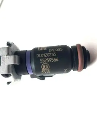 Fiat 500X Fuel injector 55259564