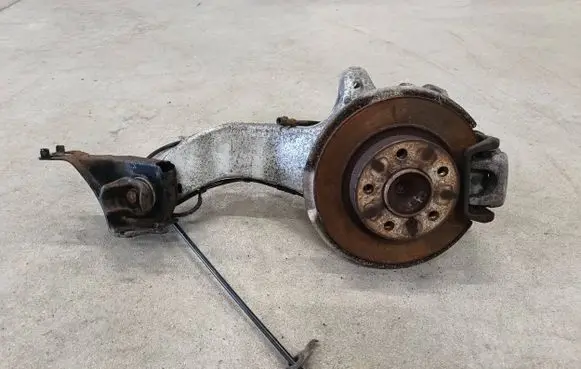 Mini Cooper Countryman R60 Rear wheel hub spindle/knuckle 9805658 9806302 9813210