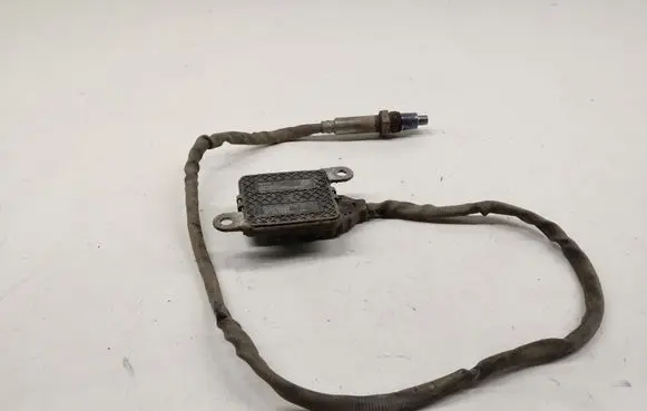 Mercedes-Benz X-class W470 Lambda probe sensor A0009058409