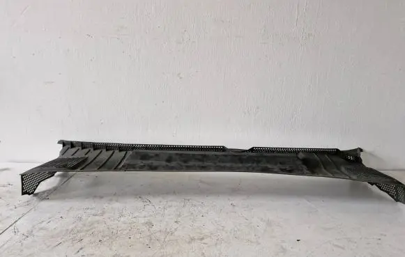 Opel Vectra B Windshield trim