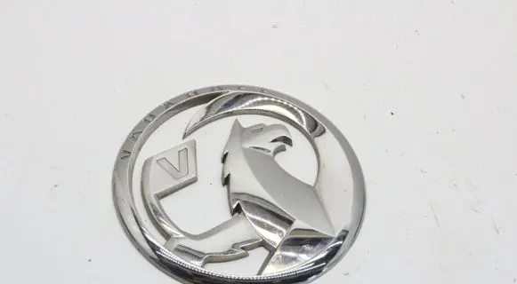 Opel Combo E Manufacturer badge logo/emblem 9827801777