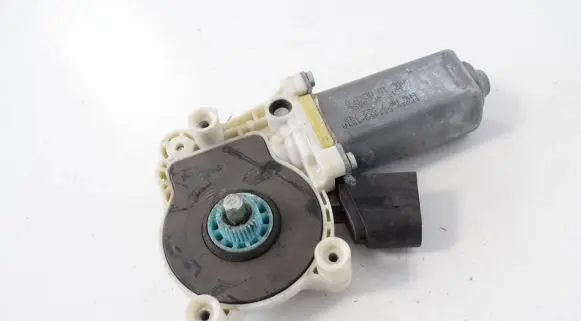BMW X5 F15 Rear door window regulator motor 7322748