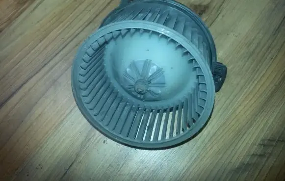 Mitsubishi Carisma Heater fan/blower MF0160700260