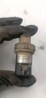 Air conditioning (A/C) pressure sensor