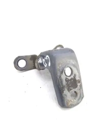 Honda CR-V Rear door lower hinge