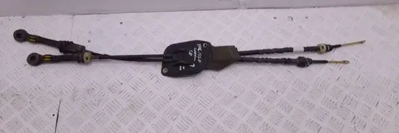 Citroen Xsara Picasso Gear shift cable linkage 3355501