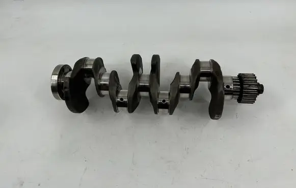 Volkswagen Golf VI Crankshaft 