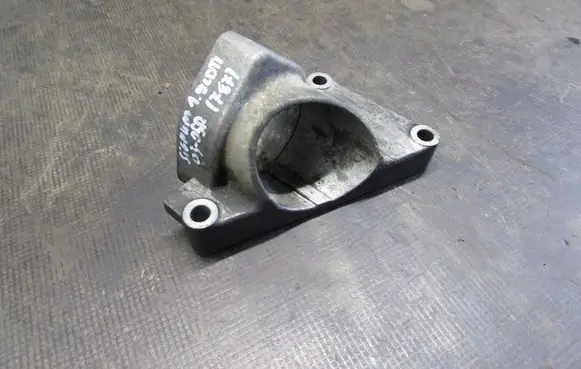 Opel Signum Gearbox mounting bracket 55184553