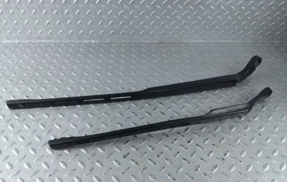 Audi A8 S8 D4 4H Front wiper blade arm 3392126184 3392126178