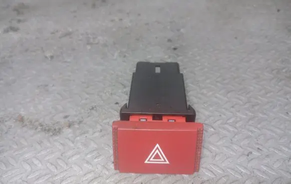 Hyundai Getz Hazard light switch