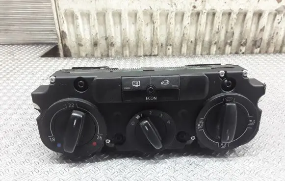 Volkswagen Golf V Climate control unit