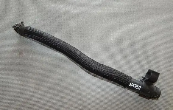 Audi Q7 4M Engine coolant pipe/hose 06E121082R