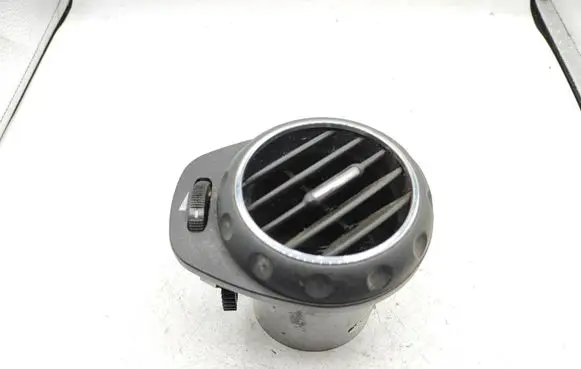 Alfa Romeo 147 Dashboard side air vent grill/cover trim