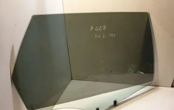 Rear door window glass