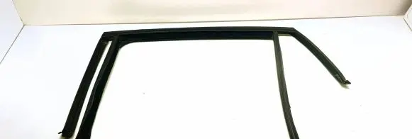 BMW X6 F16 Rubber seal rear door window/glass 51357317813 7317813