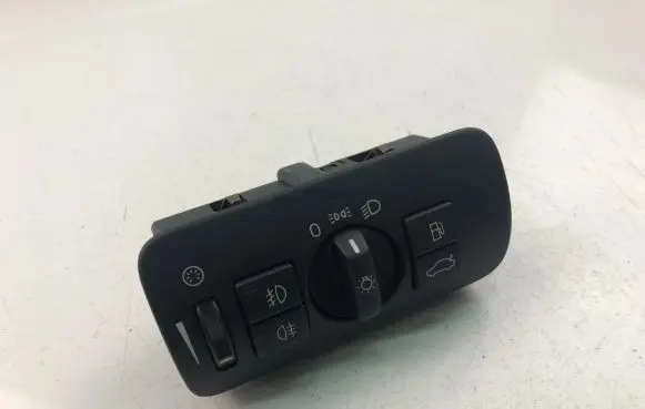 Volvo XC70 Light switch 30739414