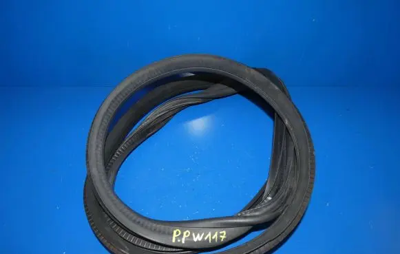 Mercedes-Benz CLA C117 X117 W117 Front door rubber seal
