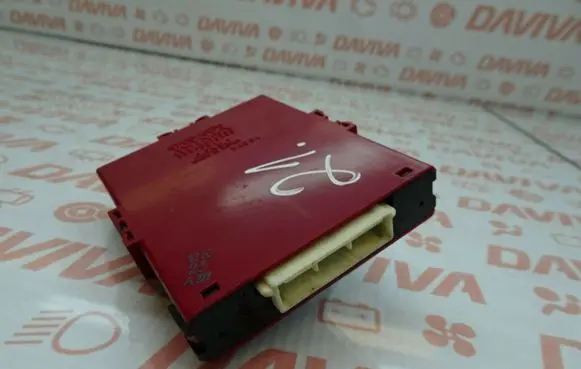 Toyota Prius (XW30) Comfort/convenience module 89111-47040 232400-5280