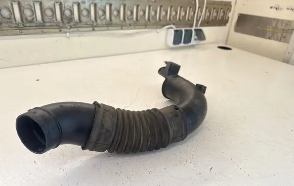 Ford Transit Air intake hose/pipe CC119A675CA 70386918 CC119A67A