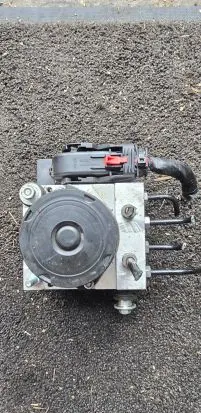 Volkswagen Cross Polo ABS Pump 6R0907379AF 6R0907379BC