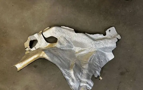 Ford Explorer VI Heat shield in engine bay L1MB6A967FA