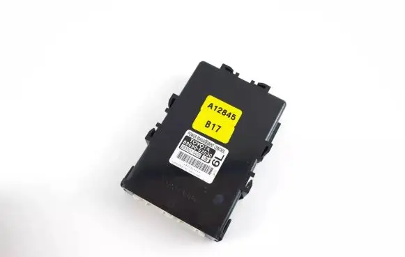 Toyota Urban Cruiser (XP110) Engine control unit/module ECU 89690-52030 8969052030 283001-0420