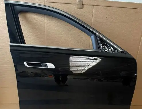 BMW 7 G70 Front door 