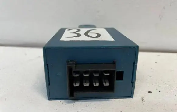 Volkswagen Golf IV Other relay 321106