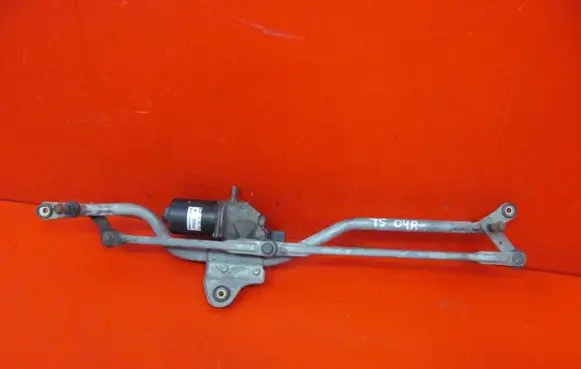 Volkswagen Multivan T5 Front wiper linkage and motor 7E1955113