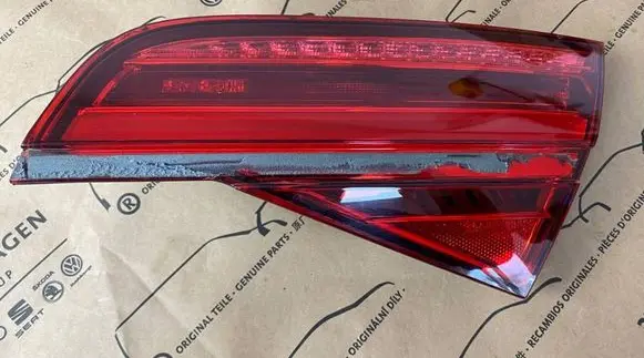 Audi A8 S8 D4 4H Tailgate rear/tail lights 4H0945094K 153223 3000E136