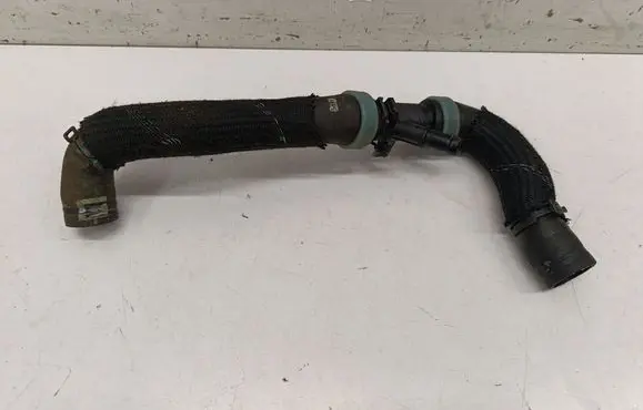 Engine coolant pipe/hose