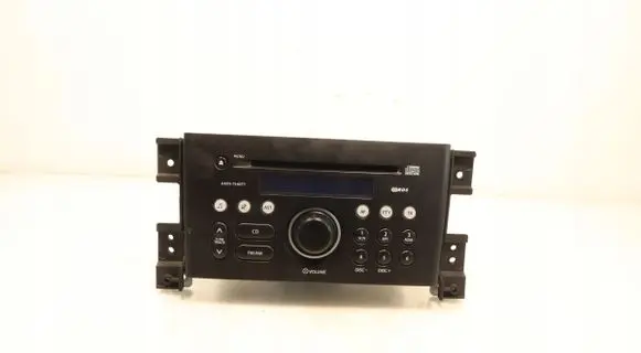 Suzuki Grand Vitara II Radio/GPS head unit trim 39101-65JA