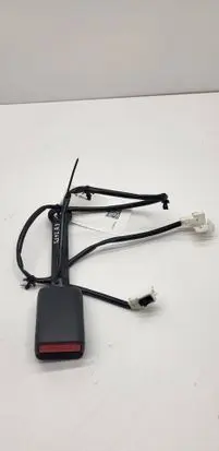 Nissan Leaf I (ZE0) Front seatbelt buckle 625323500