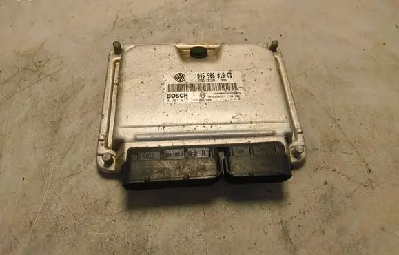 Skoda Fabia Mk2 (5J) Engine control unit/module 045906019CD 1039S20397 0281012749