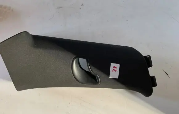 Porsche Cayenne (92A) (C) pillar trim 7p0867823 7p5867241m