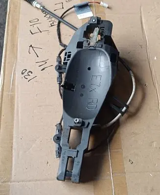 BMW X5 E70 Rear door exterior handle/bracket 718466206 7184662
