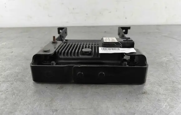 Jaguar F-Pace Distronic sensor radar T2H16189 T2H8799
