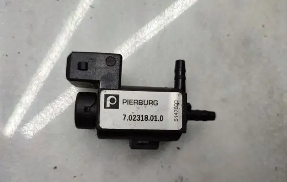 BMW 3 E90 E91 Vacuum valve 702318010