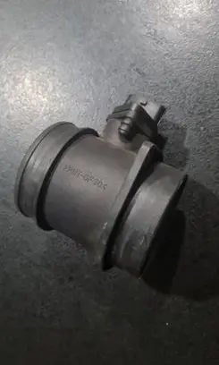 Volvo V70 Mass air flow meter 8670115 0280218088