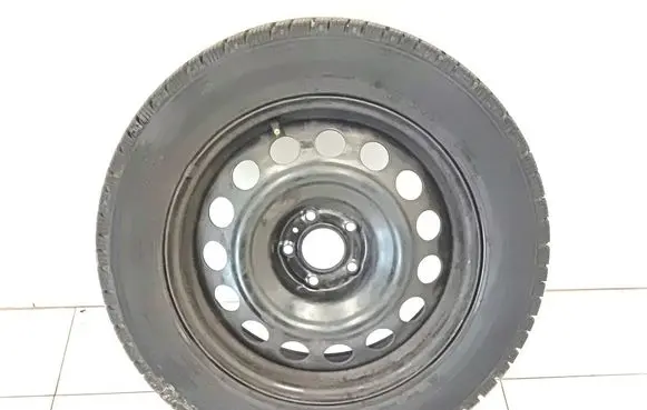 Opel Vivaro R17 alloy rim 