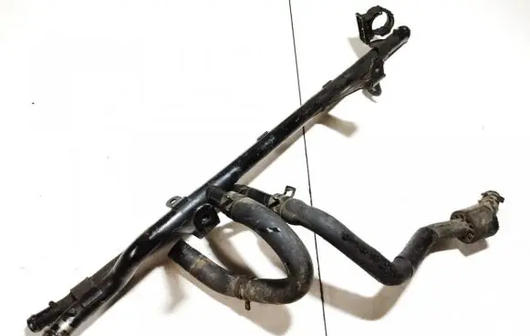 Volkswagen Touareg I Engine coolant pipe/hose 7l6121065c