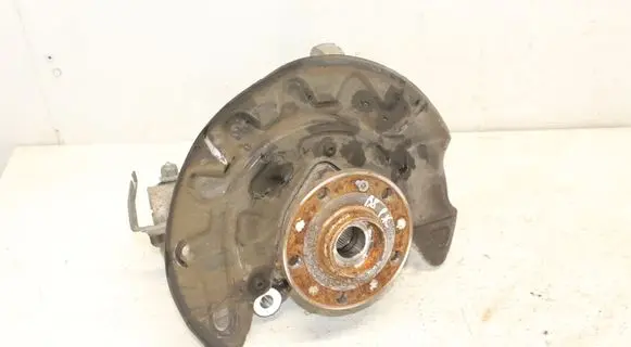 Volkswagen PASSAT B8 Front wheel hub 5Q0407257A