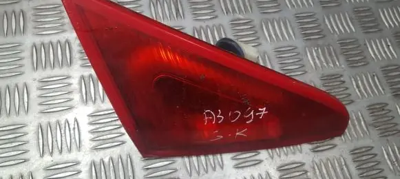 Mitsubishi Colt Tailgate rear/tail lights