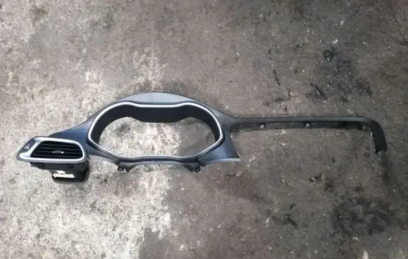Dashboard trim