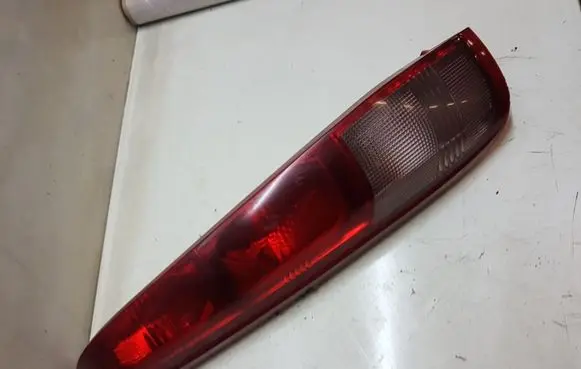 Nissan X-Trail T30 Rear/tail lights
