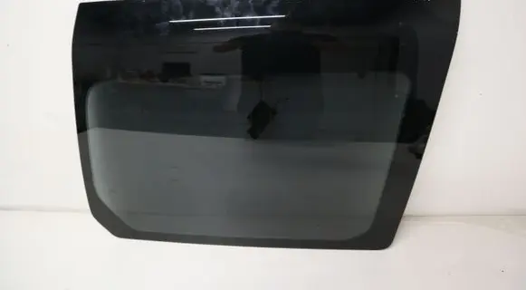 Land Rover Discovery 4 - LR4 Rear side window