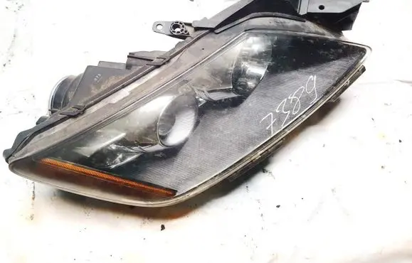 Mazda CX-7 Headlight/headlamp